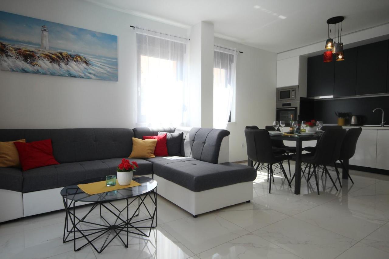 Villa Essenza - Luksuzne Kuce Za Odmor Vodice Buitenkant foto