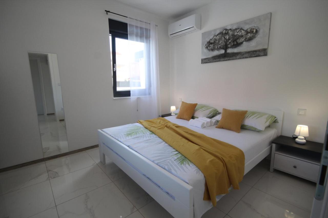 Villa Essenza - Luksuzne Kuce Za Odmor Vodice Buitenkant foto